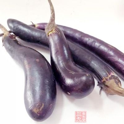 茄子自古就有很好的養(yǎng)生價(jià)值，　由其是其醬蒸茄子更成為了一種家常名菜