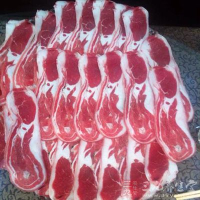 沙门氏菌常见于生禽肉食、蛋类、牛肉、未清洗的水果和蔬菜中