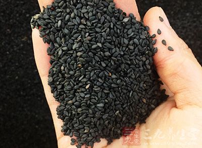 男人吃黑芝麻的好处有哪些呢 男人吃黑芝麻的好处有哪些呢