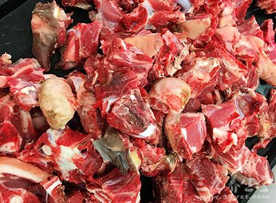 羊肉对肾虚腰痛等都有一定的疗效 羊肉对肾虚腰痛等都有一定的疗效