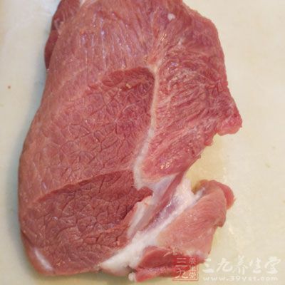 豬瘦肉洗凈，切絲