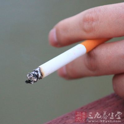 故应控制精神分裂症病人吸烟