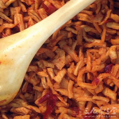 腌菜如腌制不好，会直接产生致癌物质亚硝酸胺