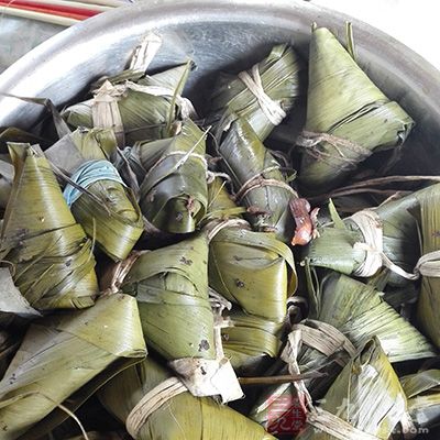 提醒：肠胃不好者要少吃粽子