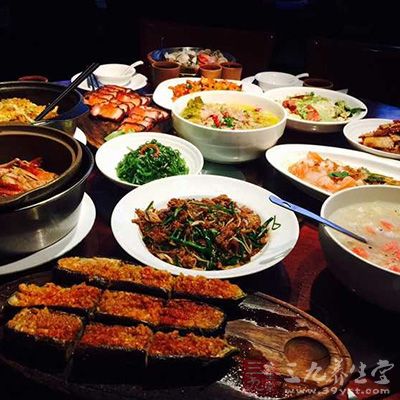 要注意主食与副食的搭配