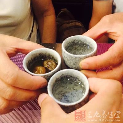 常饮柠檬汁不仅可美白肌肤 常饮柠檬汁不仅可美白肌肤