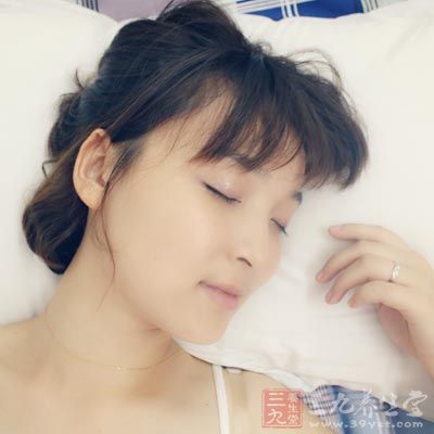 充足的睡眠以及良好的睡眠質(zhì)量也是至關(guān)重要的