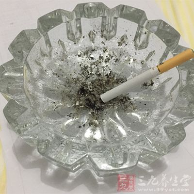 如果自己戒，建议逐渐减少烟量