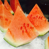 西瓜的功效 夏日食用西瓜有利于解暑热