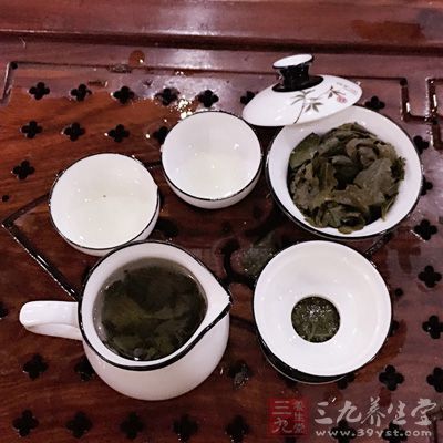 早晚一杯養(yǎng)生茶，可以讓女性朋友告別經(jīng)期前后所出現(xiàn)的頭痛