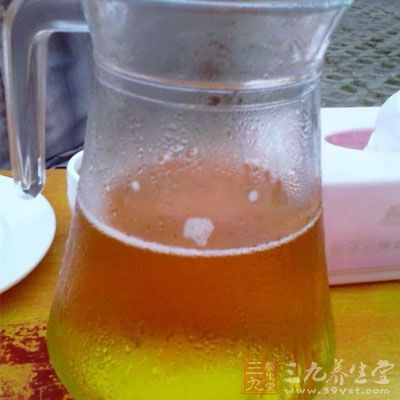 贮存啤酒的温度冬春为9~10℃，夏季为5~10℃