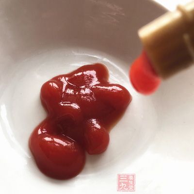 你可以选择新鲜的番茄酱或者是一小勺的胡椒粉，它们都可以促进新成代谢