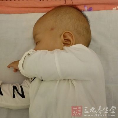 比如睡眠時(shí)間不規(guī)律，白天睡太久