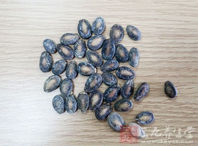 西瓜子的营养价值 吃西瓜子能清肺化痰