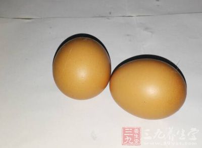 金针菇150g,鸡蛋140g 金针菇150g,鸡蛋140g