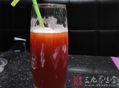 出汗后不要立馬喝冷飲