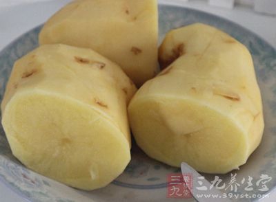 吃土豆不必担心脂肪过剩,因为它只含0.1%的脂肪 吃土豆不必担心脂肪过剩,因为它只含0.1%的脂肪