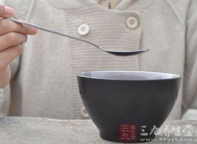 中醫(yī)為啥總愛(ài)提倡喝熱水