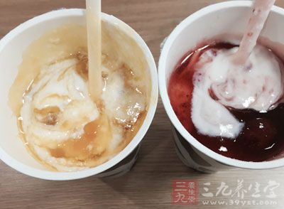 夏季的水果、冷飲等飲食習(xí)慣，導(dǎo)致脾胃受傷