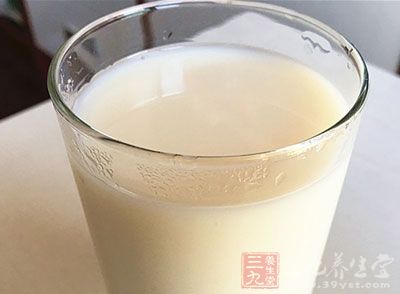 綠豆，冰糖，水，牛奶，布丁粉，巧克力針