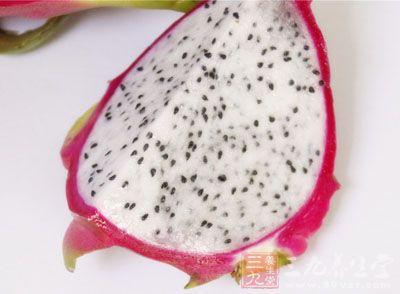 根据许多资料显示,吃火龙果是不会上火的 根据许多资料显示,吃火龙果是不会上火的