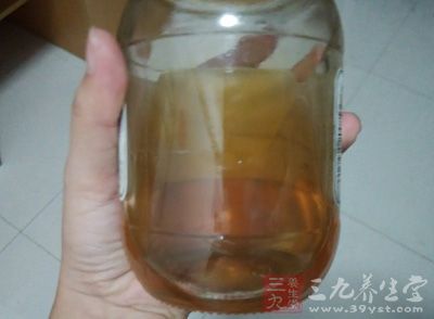 如果多服用蜂蜜，會使患者內(nèi)熱得不到很好的清理、消除