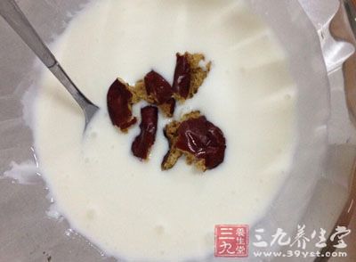 把牛奶當(dāng)成養(yǎng)胃食物