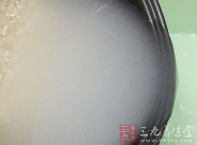 淘米水,其实就是洗过米之后的水 淘米水,其实就是洗过米之后的水