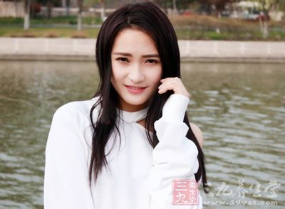 女性一般到了40～55岁左右会经历更年期