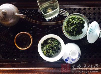 普洱茶是采用云南大叶种茶制作而成的