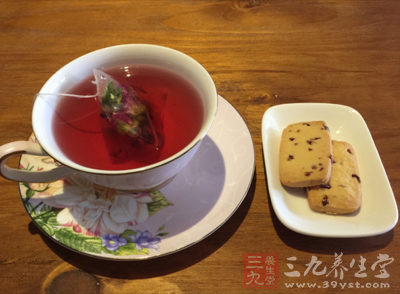 玫瑰花茶属于味甘、微苦、性温的茶水