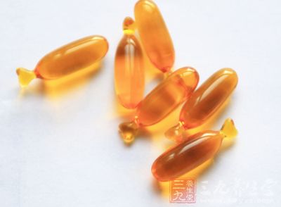无病乱补，既增加开支，又害自身。如服用鱼肝油过量可引起中毒