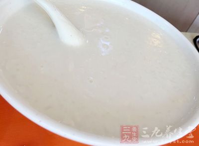 牛奶与果汁不能同饮