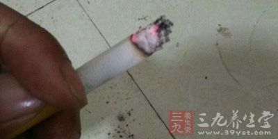 吸烟、饮酒、作息没有一定的规律 吸烟、饮酒、作息没有一定的规律