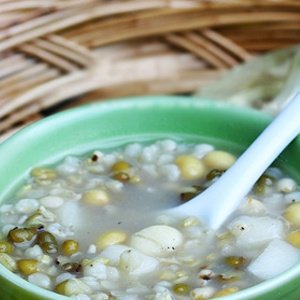 见效的6款美白祛斑粥