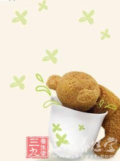 喝水的正确方法，不同人群有差异