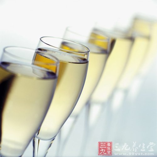 各种酒类的不同健康饮法