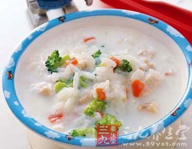 皮肤不好食疗法 补血健脾粥