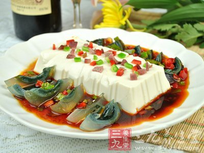 吃皮蛋会摄入一定铅