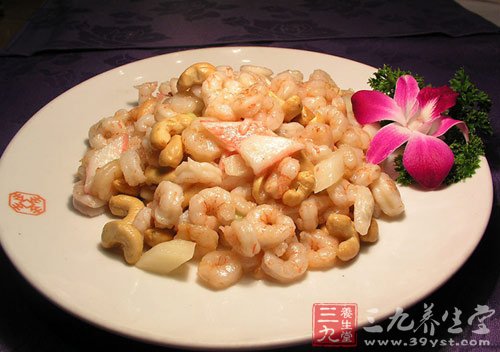 秋补食疗 虾蟹当道