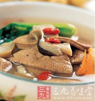 中医养眼食疗 枸杞粥补肝肾明目