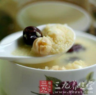 五款祛斑美白粥 女人越吃越白