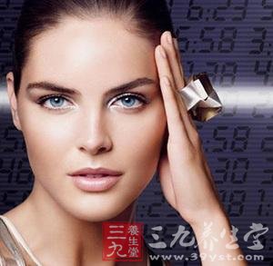 面部刮痧美肤健身