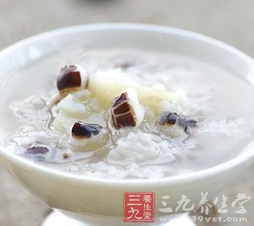 宝宝秋季咳嗽的食疗药膳方