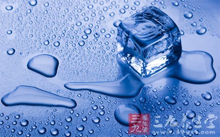 生活窍门:嗓子痒痒挠挠耳朵