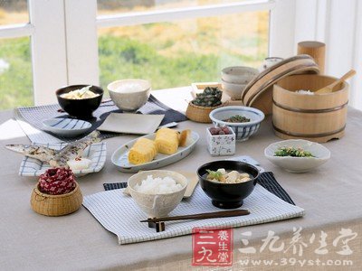 午餐：12：30
