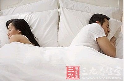 头朝哪个方向睡最健康