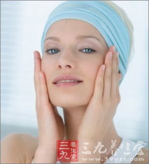 瘦脸瑜伽 还原巴掌小脸