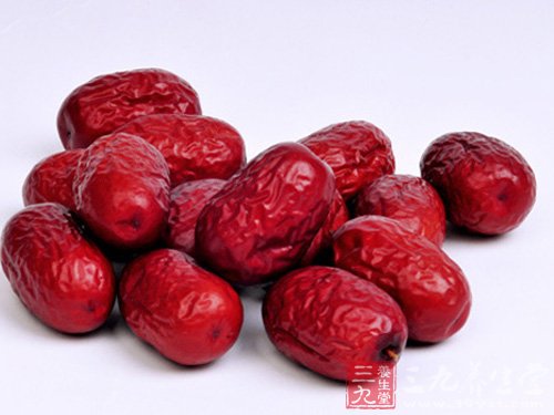 冬枣维C含量丰富 能防治心血管病