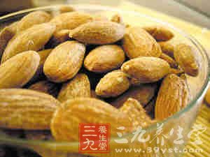 想健康多吃5种坚果 花生能降血脂防糖尿病